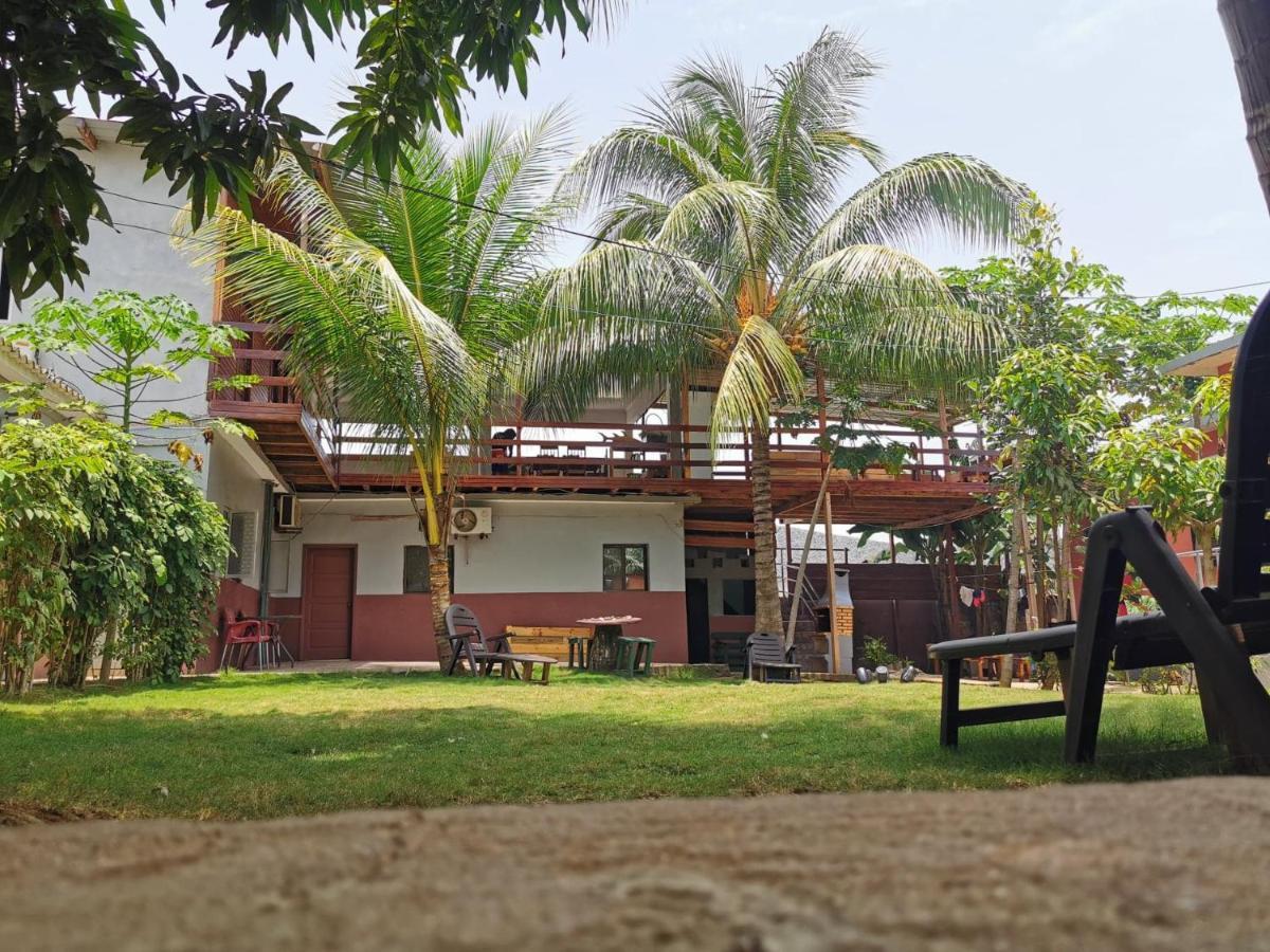 Monteiro Paradise Guest House Сан-Томе Экстерьер фото